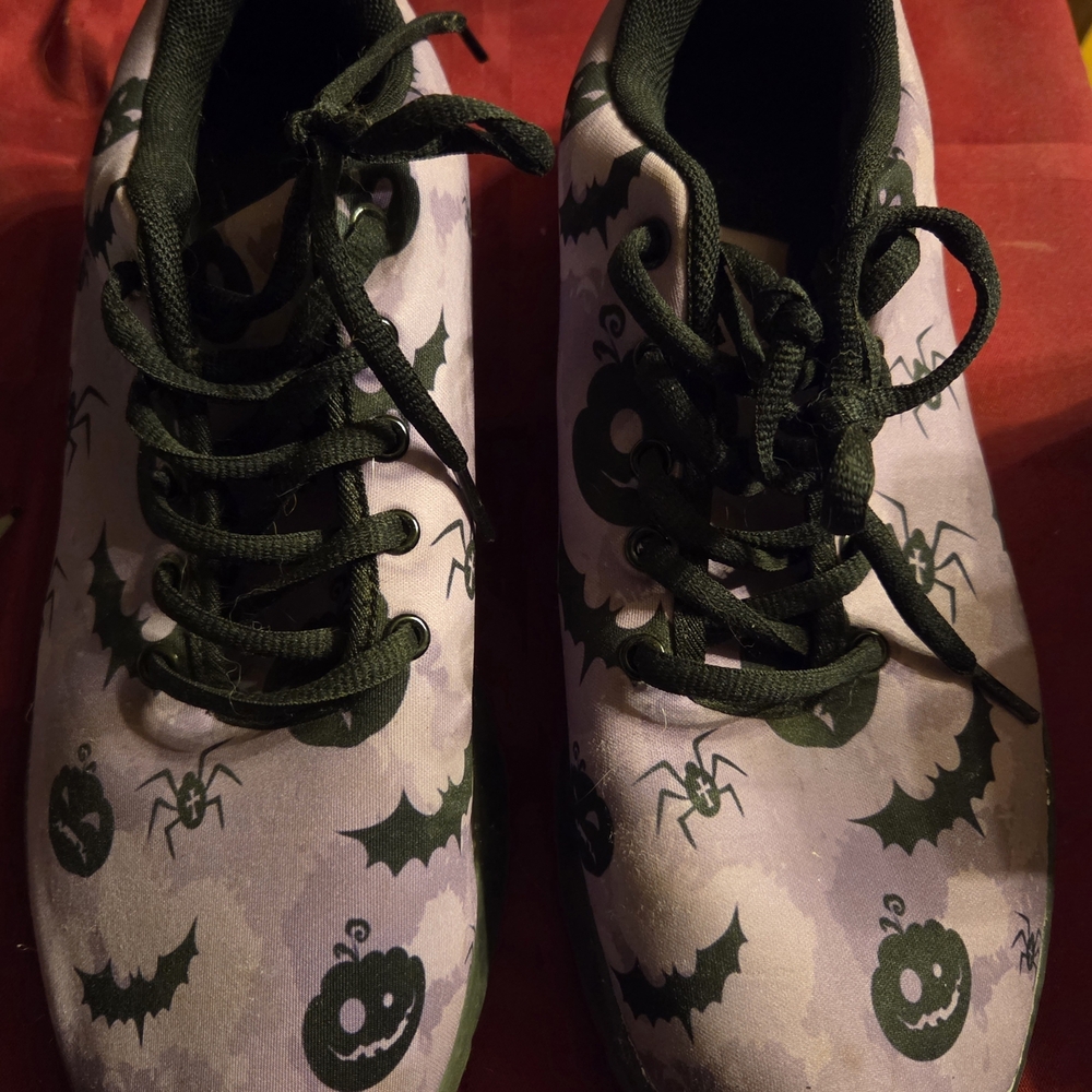 Halloween Themed Sneakers with Pumpkin and Bat Design-Used